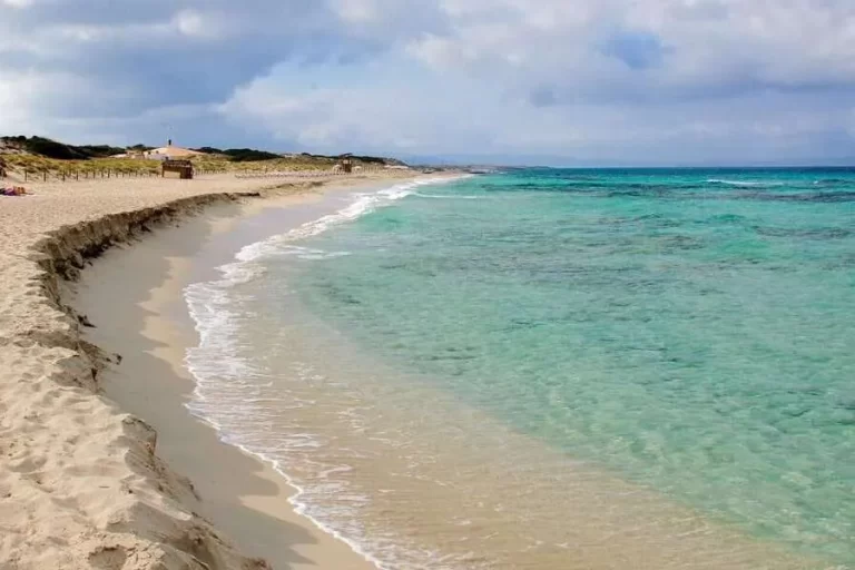 llevant-beach